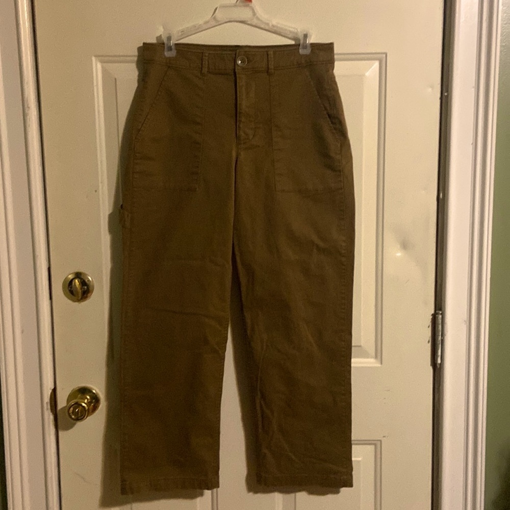 Old Navy Tan women’s cotton wide leg khaki trouser.